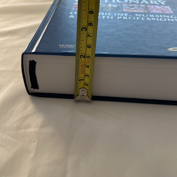 Mosby's Dictionary of Medicine, Nursing and Health Professions 8th Edition - Picture 9 of 12